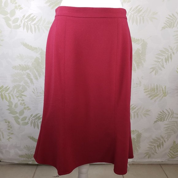 White House Black Market Dresses & Skirts - ** PRICE FIRM ** Raspberry color skirt
